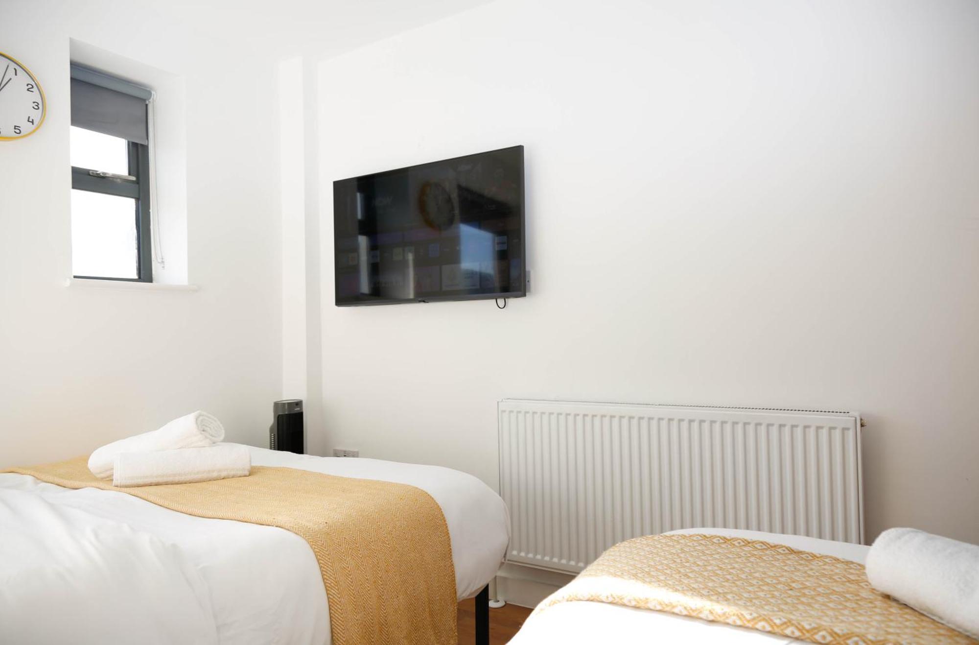 New Luxury Rooms In The Heart Of London Next To Shops, Cafes, Bars & Metro With Shared Bathrooms Kültér fotó