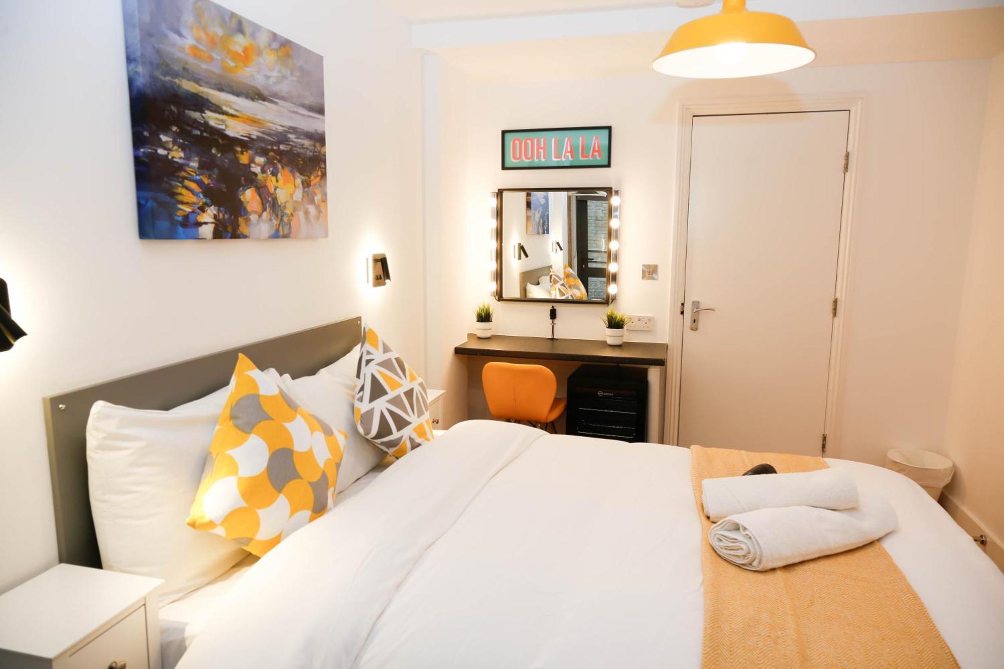 New Luxury Rooms In The Heart Of London Next To Shops, Cafes, Bars & Metro With Shared Bathrooms Kültér fotó
