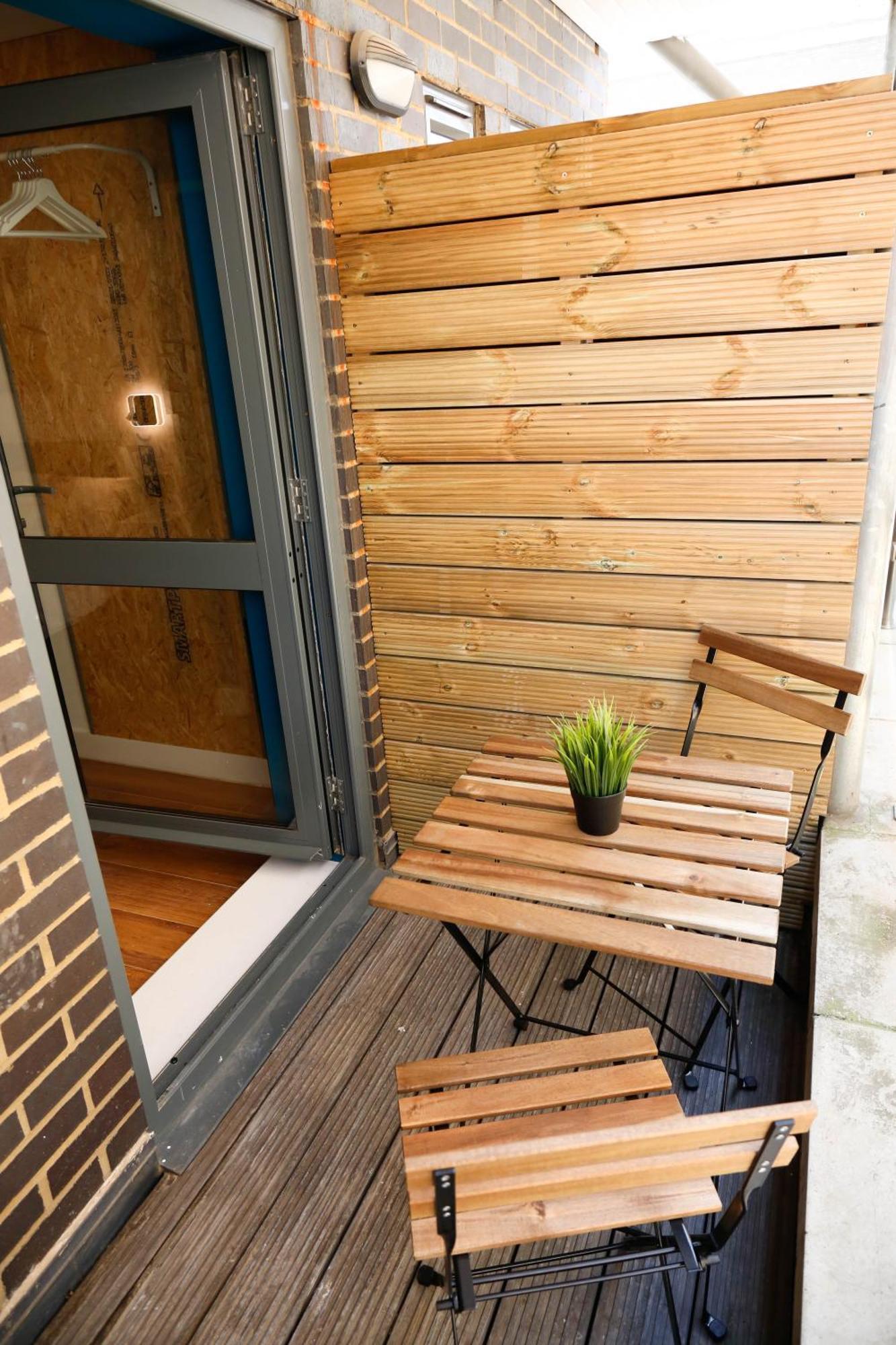 New Luxury Rooms In The Heart Of London Next To Shops, Cafes, Bars & Metro With Shared Bathrooms Kültér fotó