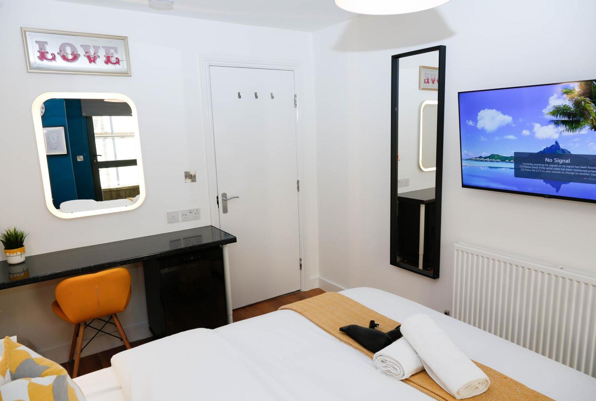 New Luxury Rooms In The Heart Of London Next To Shops, Cafes, Bars & Metro With Shared Bathrooms Kültér fotó