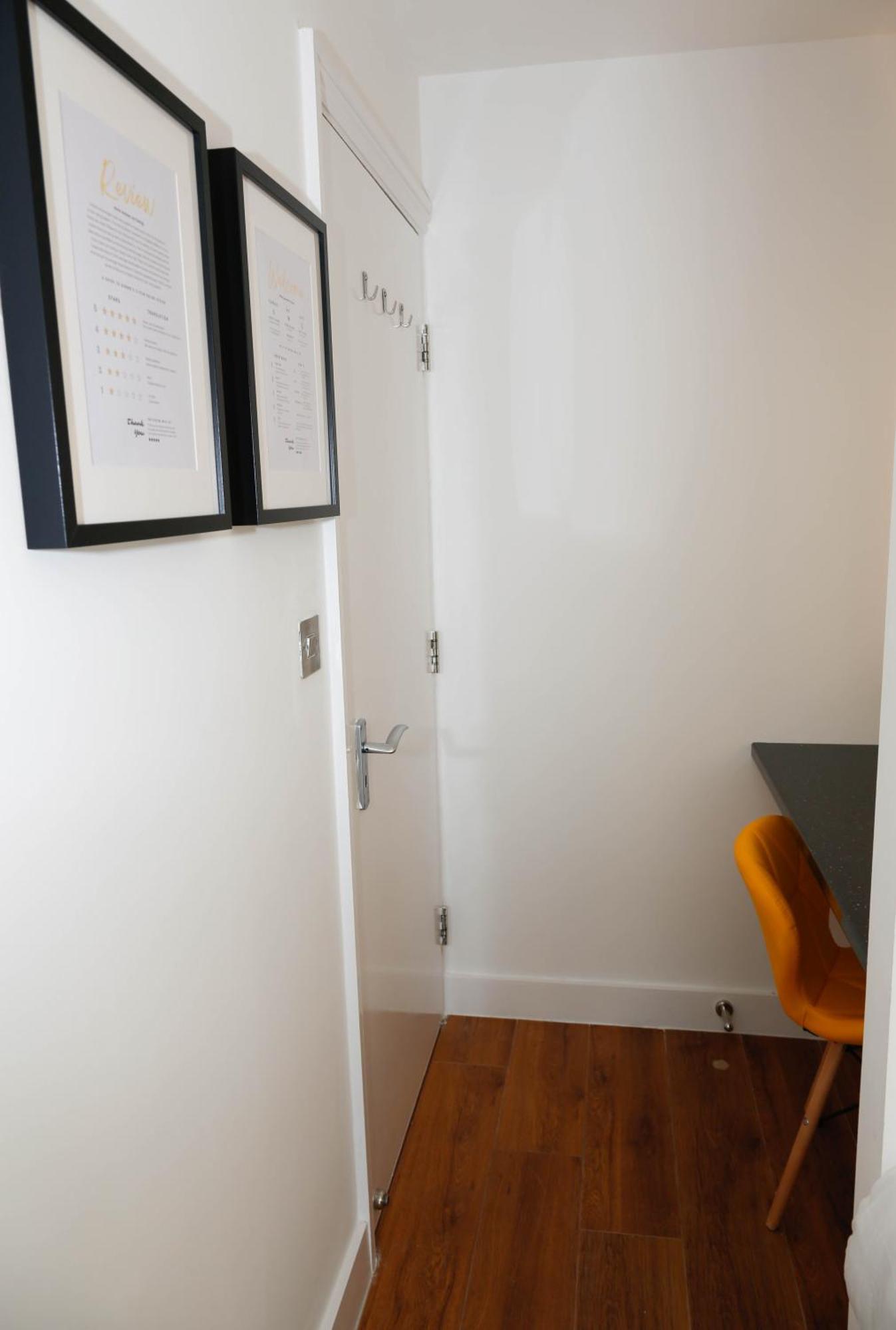 New Luxury Rooms In The Heart Of London Next To Shops, Cafes, Bars & Metro With Shared Bathrooms Kültér fotó