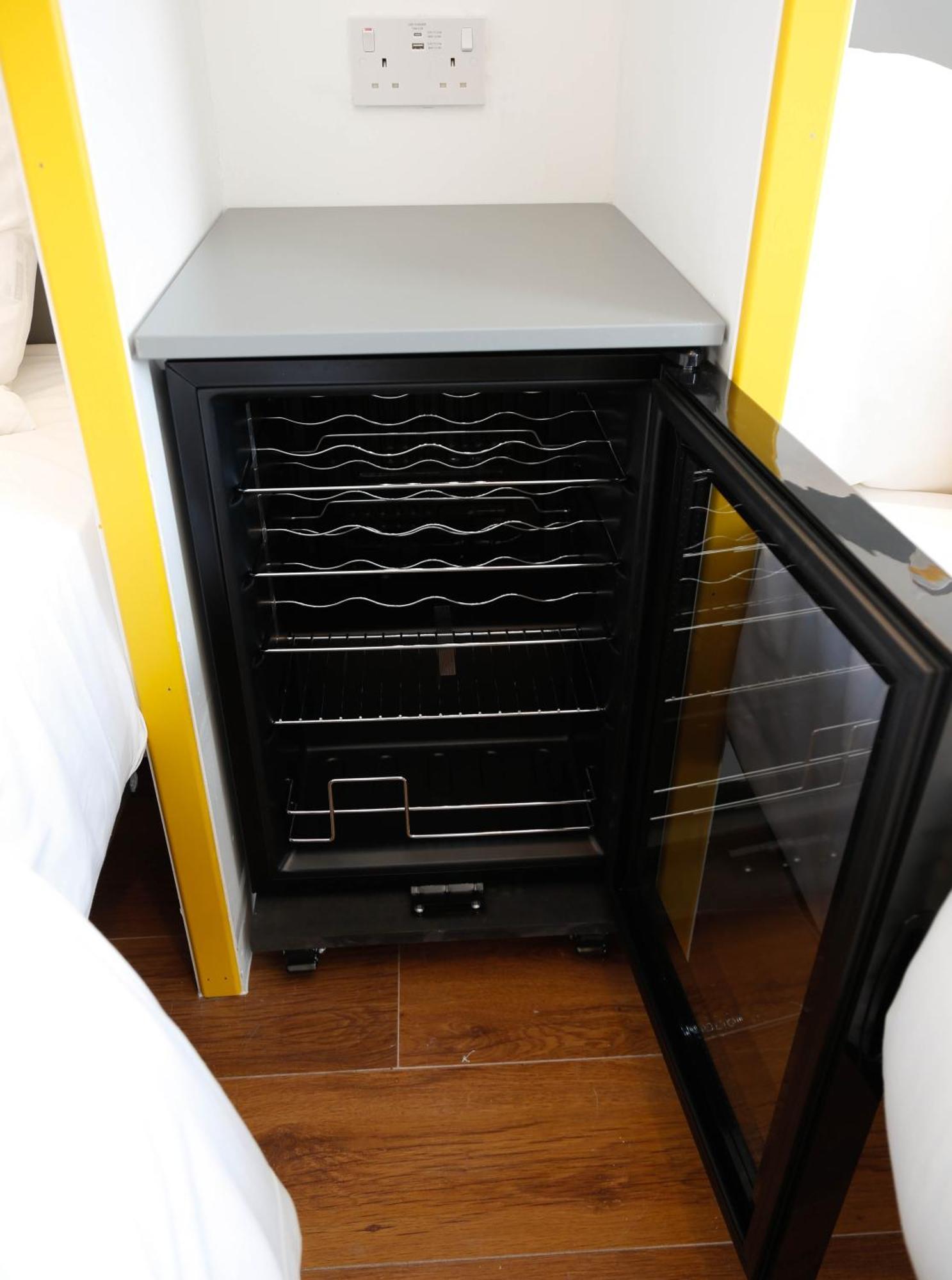 New Luxury Rooms In The Heart Of London Next To Shops, Cafes, Bars & Metro With Shared Bathrooms Kültér fotó